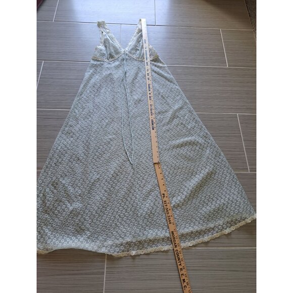 Vintage Penneys Gaymode Sheer Blue Floral Lace Nightgown V-Neck  Ivory Trim Med - Picture 9 of 10